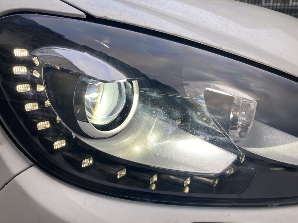 VW Golf — Линзы Hella 5R и замена стёкол