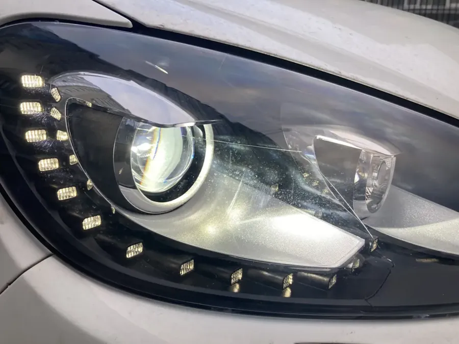 VW Golf — Линзы Hella 5R и замена стёкол